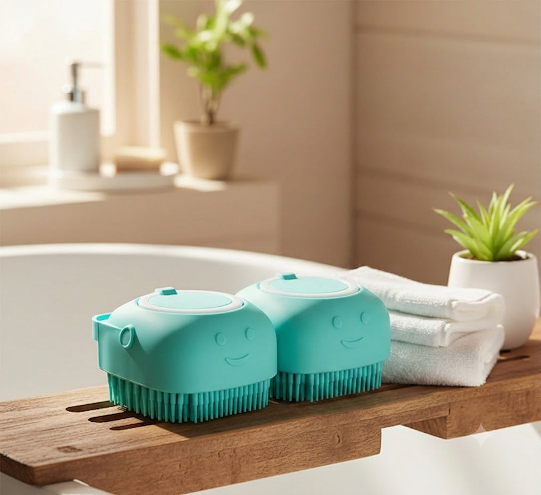 Brosse de bain et massage pour chien et chat avec distributeur de shampoing