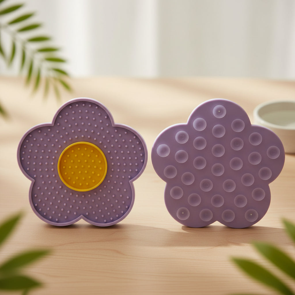 Tapis de léchage en fleur pour chien et chat